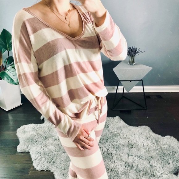 ◾️Ceci Sleep wear set Lavender - Picture 2 of 6